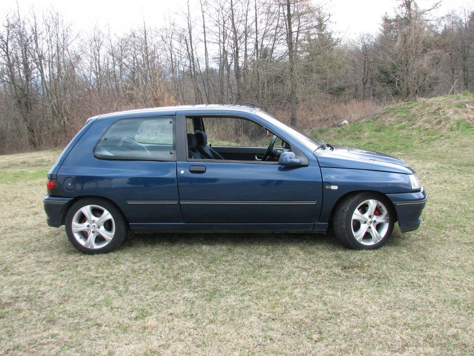 Clio 1.8 16v - foto povečava