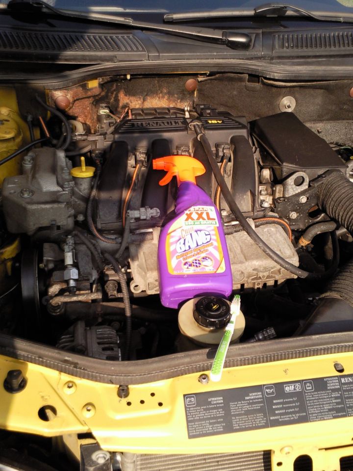 Engine clean - foto povečava