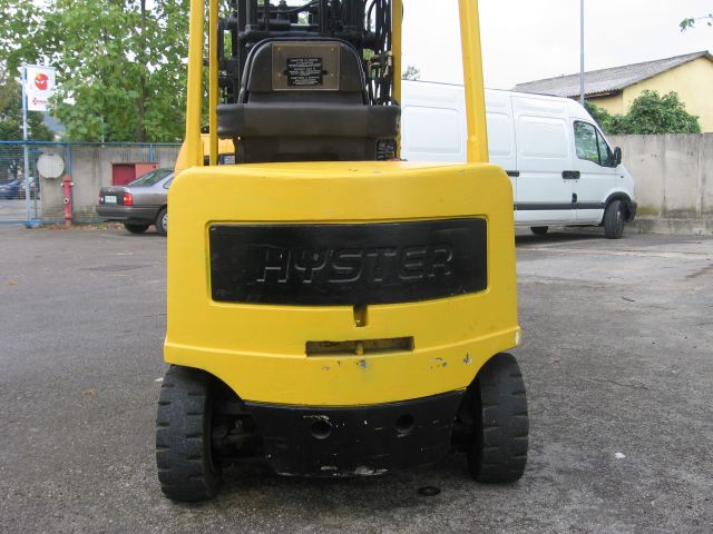 Viličar z vrtljivo glavo hyster električni