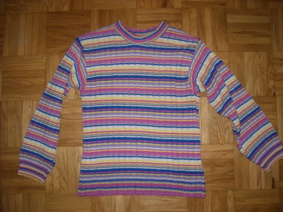puloverček  8-9 let 3e