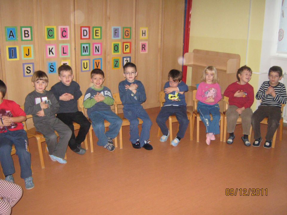 Skratek muzikalček na obisku - 09.12.2011 - foto povečava