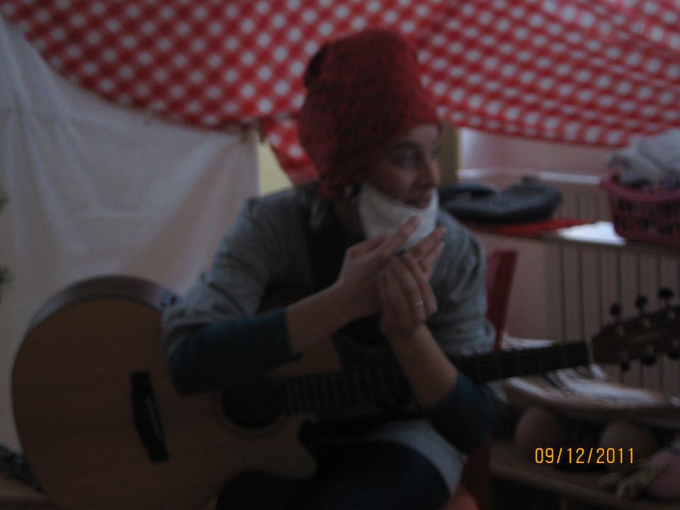 Skratek muzikalček na obisku - 09.12.2011 - foto povečava