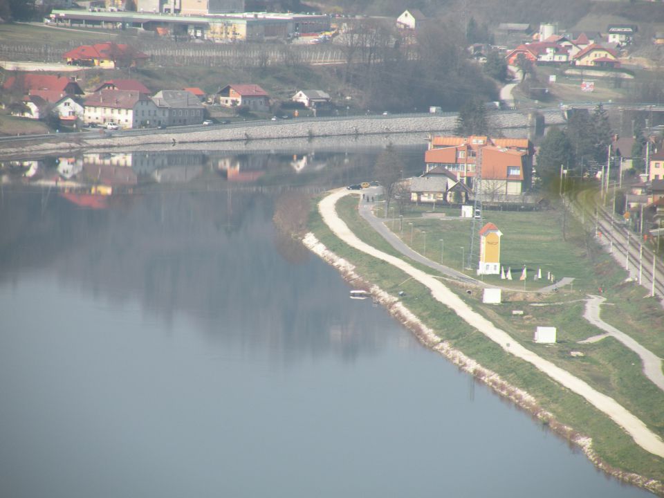 Vrtača, Pečje 28.3.12 - foto povečava