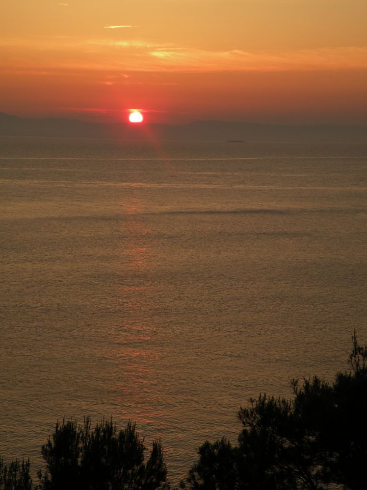 9.6.13 Lastovo - sončni vzhod, odhod - foto povečava