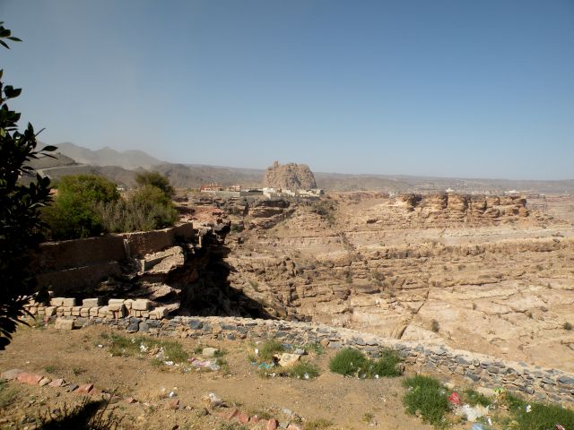 23.2.14 Sokotra - Sana - Grad na skali - foto