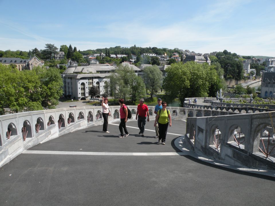 27.5.15 Španija Lurd - foto povečava