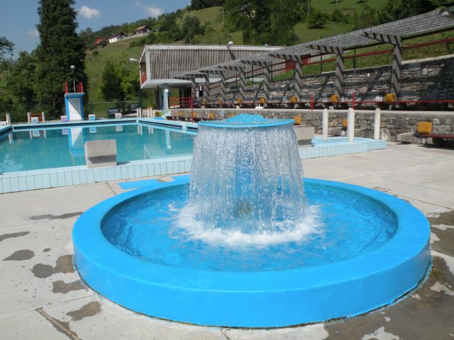 15 bazen Njivice Radeče - foto
