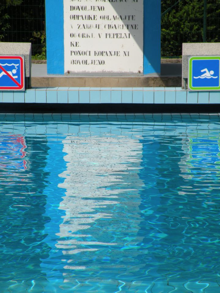 15 bazen Njivice Radeče - foto povečava