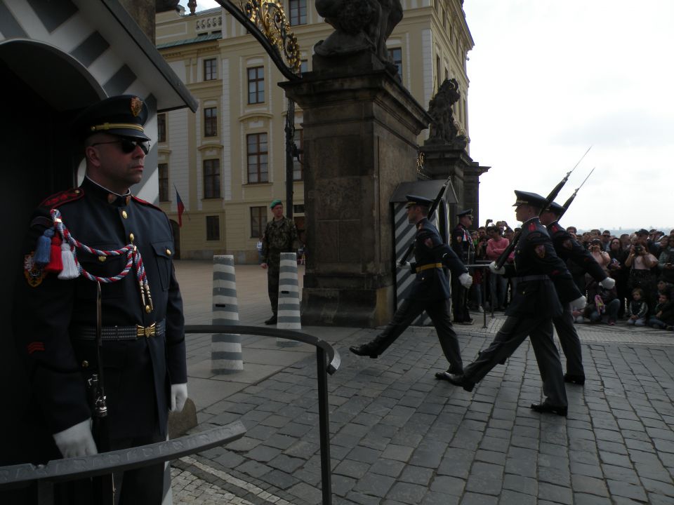 16 Praga Hradčani  sprehod - foto povečava