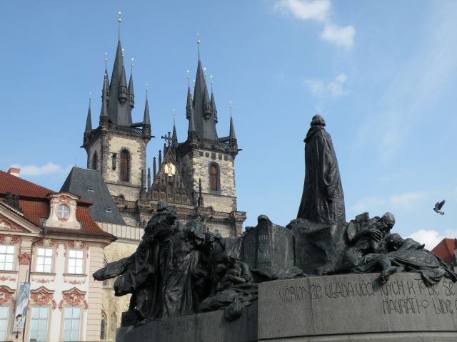 16 Praga s Hradčanov proti mestu - foto