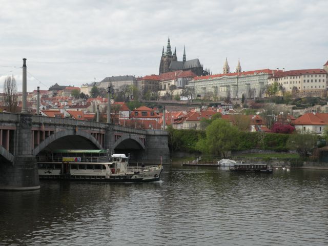 16 Praga - po mestu - foto