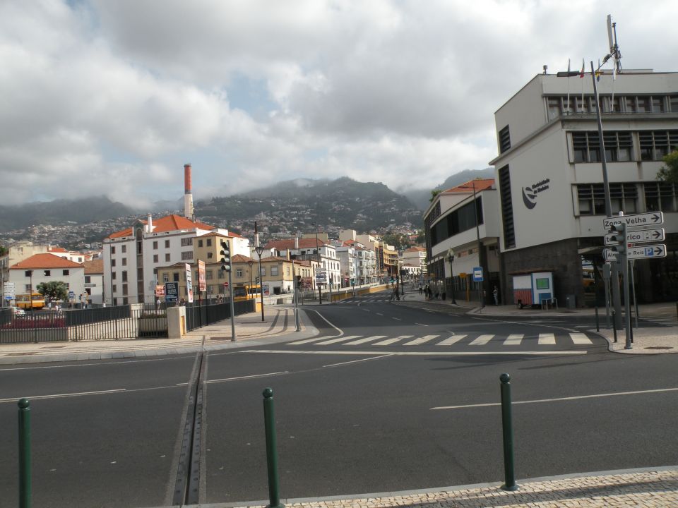 16 Madeira Funshal na obali - foto povečava