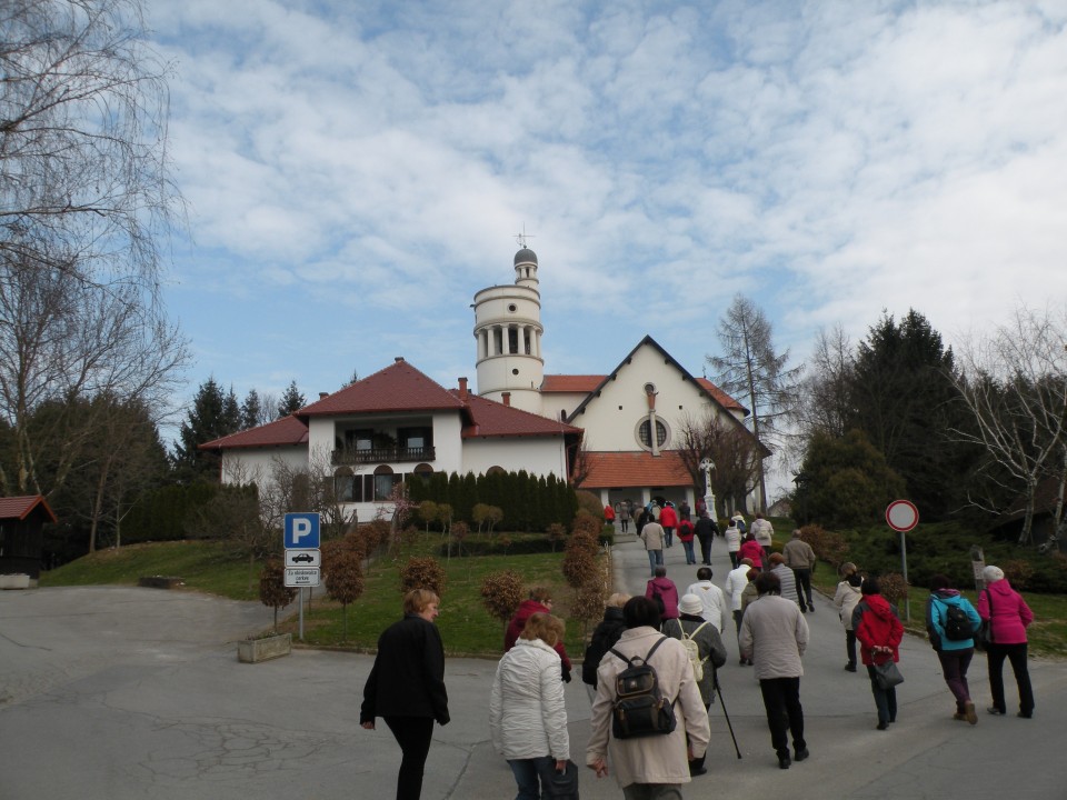 17 U3 Lendava Plečnikova cerkev Bela golobica - foto povečava