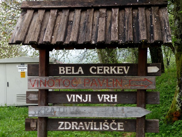 17 Bela cerkev - foto