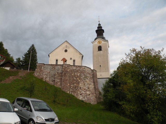 17 Svibno Anina pesem, Arnike - foto