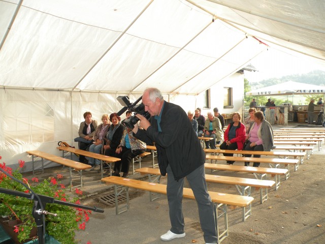 17 Svibno Anina pesem, Arnike - foto