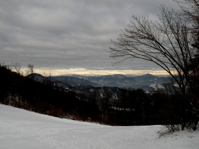 17 NV Lisca, Cirje - foto