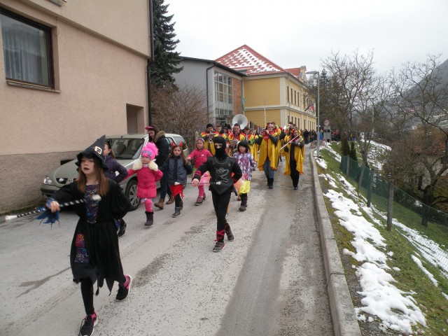 10.2.18 Maškare Radeče otroci - foto