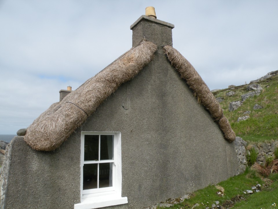 Škotska Calanais st., Carloway Broch, Črne h. - foto povečava