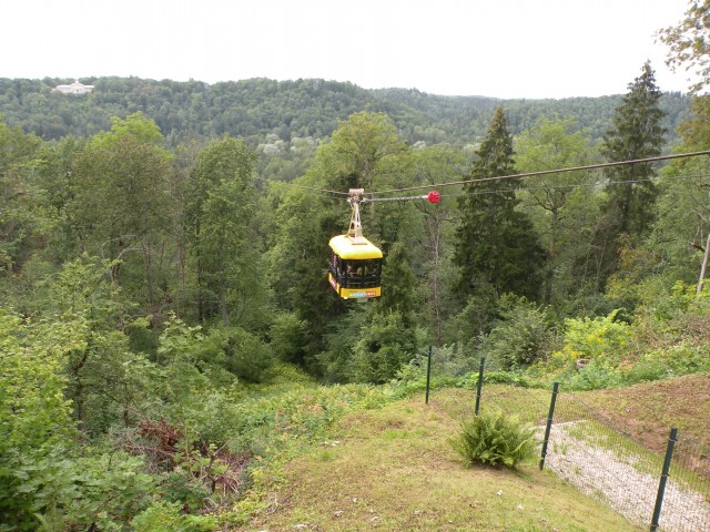 19 Balt.3 NP Gauja gondola in jama - foto