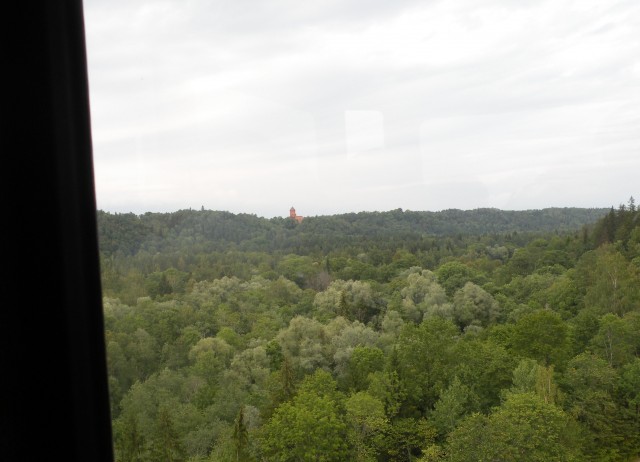 19 Balt.3 NP Gauja gondola in jama - foto