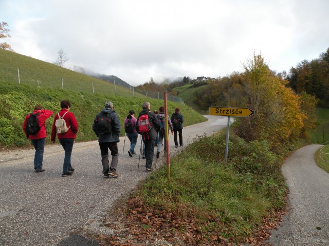 19 Lončarjev dol, Podvrh - Gelca - foto