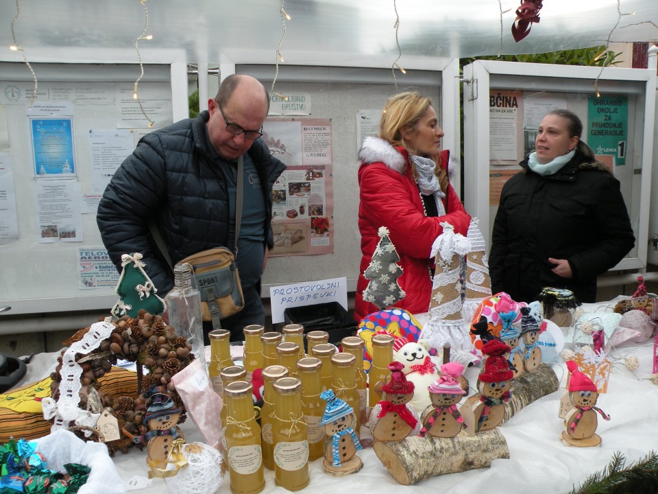 1.12.19 DPM Prižig lučk - foto povečava