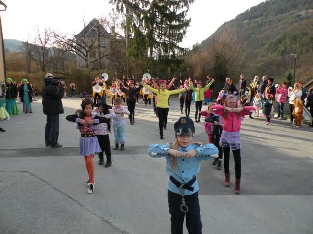 20 povorka pustnih mask po Radečah - foto