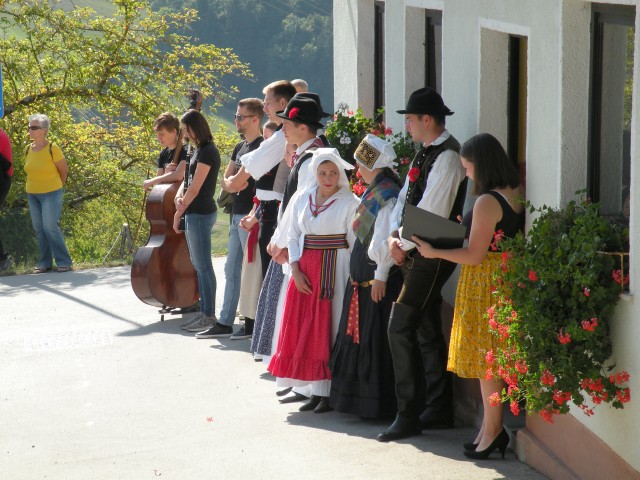 21 Pod Lipo Svibno - foto