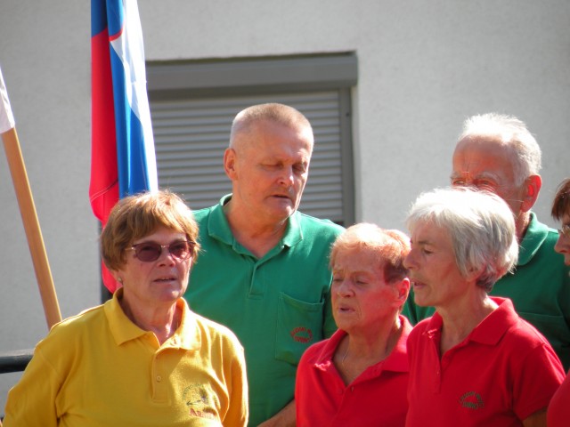 21 Pod Lipo Svibno - foto