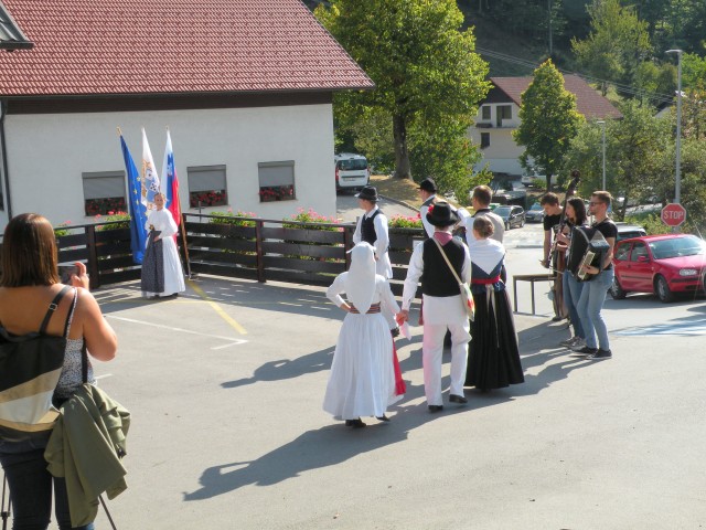 21 Pod Lipo Svibno - foto