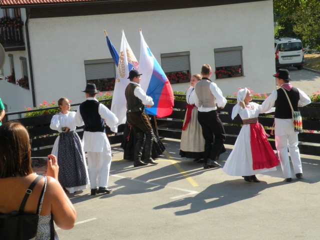 21 Pod Lipo Svibno - foto