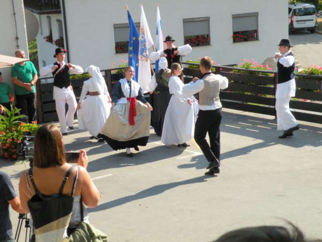 21 Pod Lipo Svibno - foto