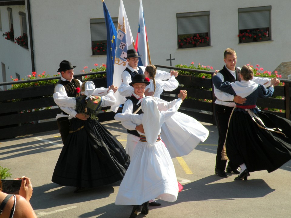 21 Pod Lipo Svibno - foto povečava