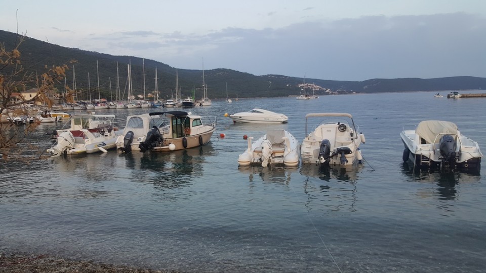 Privez b - foto povečava