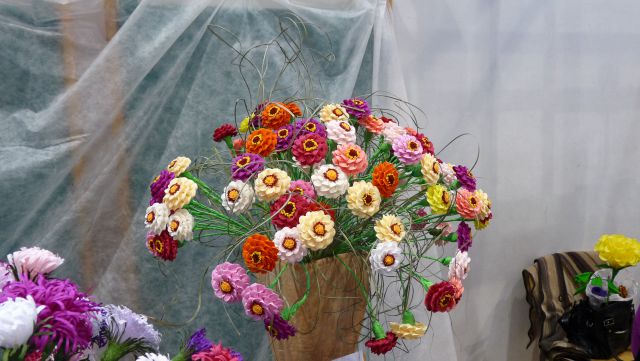 Razstava cvetja iz krep papirja Vransko 2013 - foto