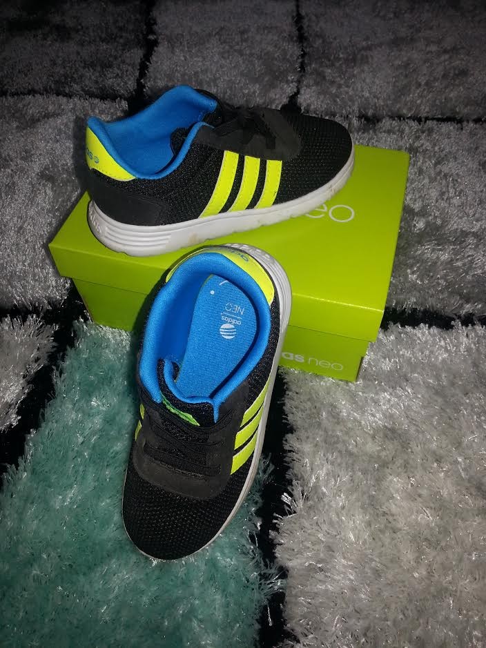 FANTOVSKE ADIDAS NEO SUPERGE ŠT. 27  KOT NOVE