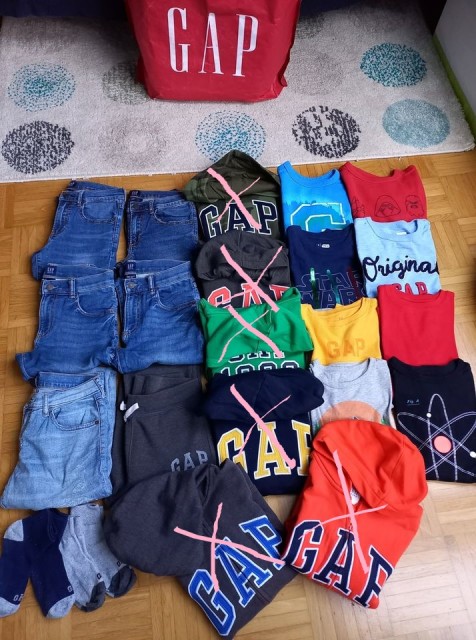 GAP OBLAČILA ZA FANTA VEL. L (10 let)  in XL (12 let)