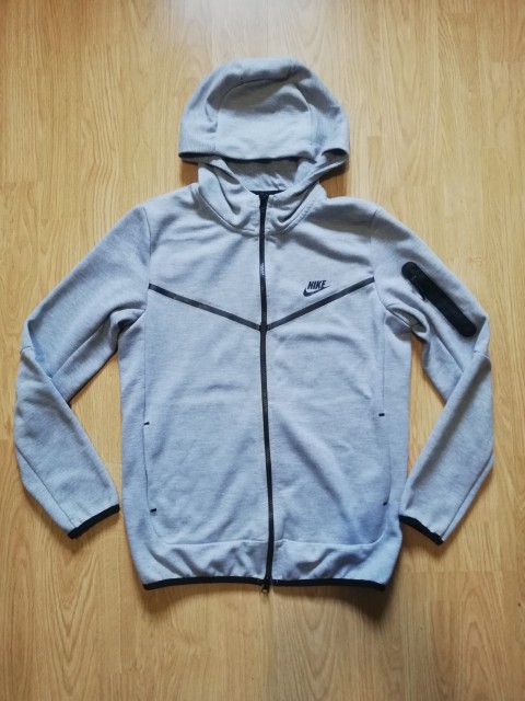 Fantovska jopa nike, št. S