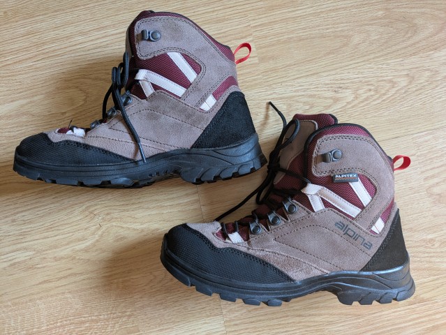 Pohodni čevlji Alpina, št. 36-37.... 22€ - foto