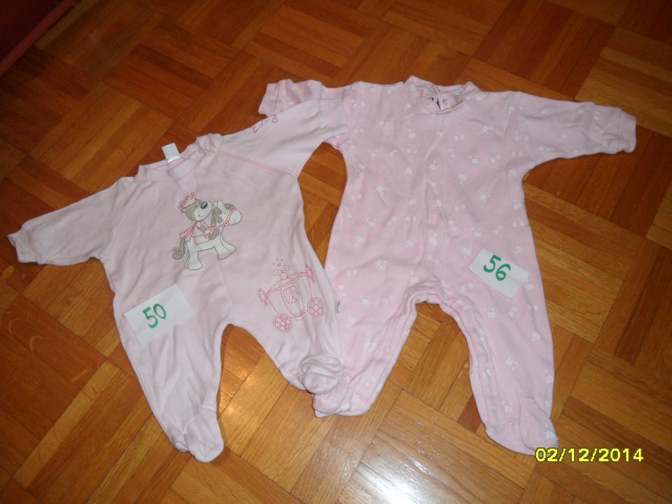 pižamici 50 in 56 - skupaj 3 eur