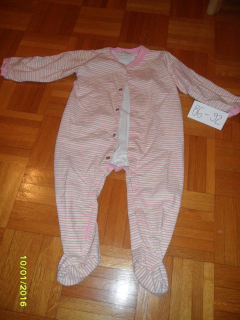 Pižamica 86-92 - 2 eur