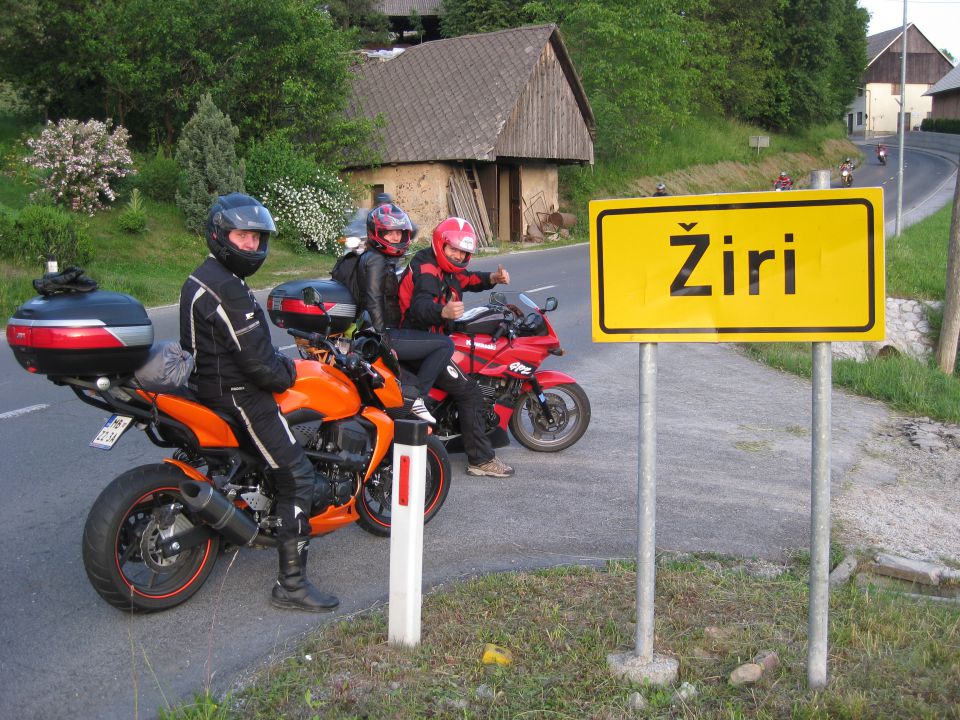Prispeli do kraja Žiri popoldan