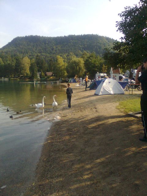 Kamp ob jezeru je bil prelep