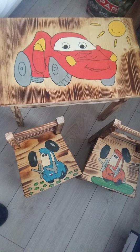 Komplet  lesena miza  + 2x  stol lesen - foto povečava