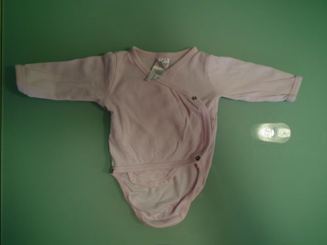 Bodi H&M, št. 56, 2 €.