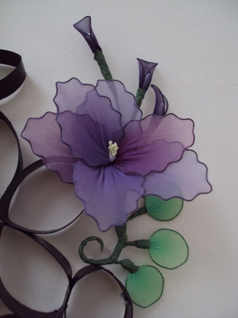 Vejica z vijoličnim cvetom - foto