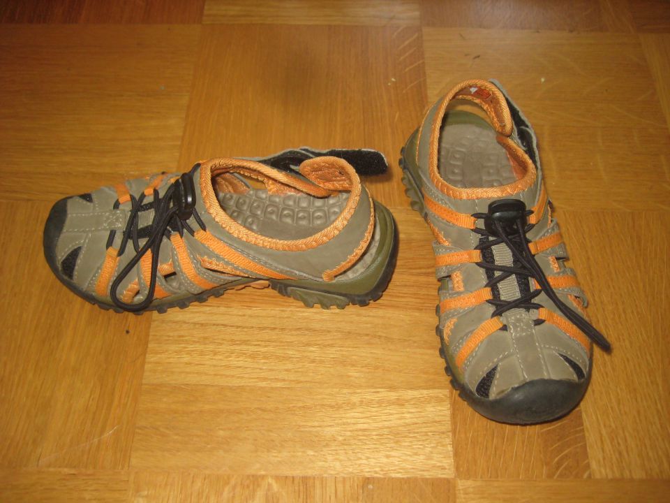 sportni sandali