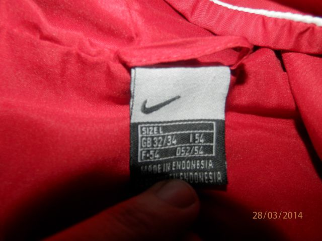 Nike, zgornji del-kapucar, vel. L