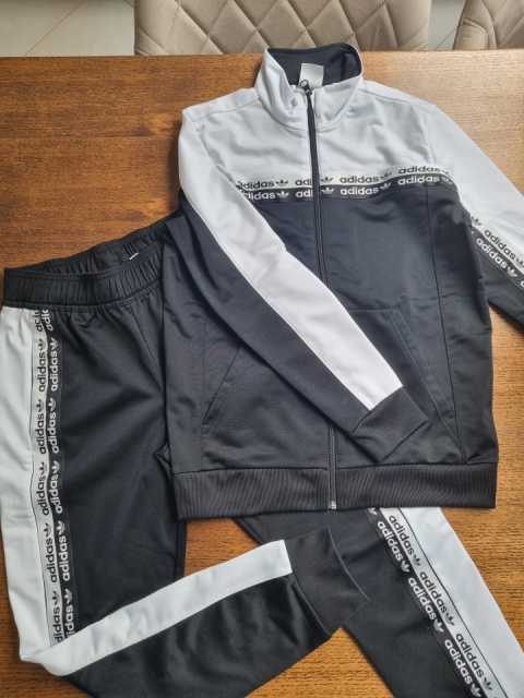 Adidas 12/13 - foto